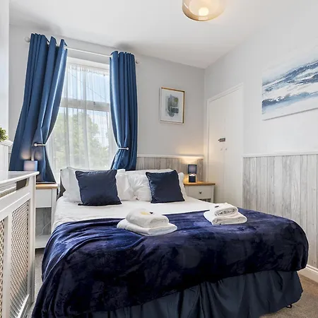 Pass The Keys Beautifully Cosy 2-bed In Holiday home *
